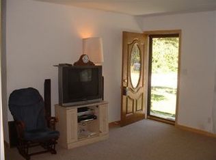 2011 Rexford Dr, Rockford, IL 61109