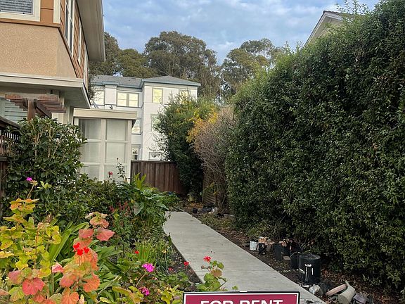 3rd image of 1060 Madrone Ave