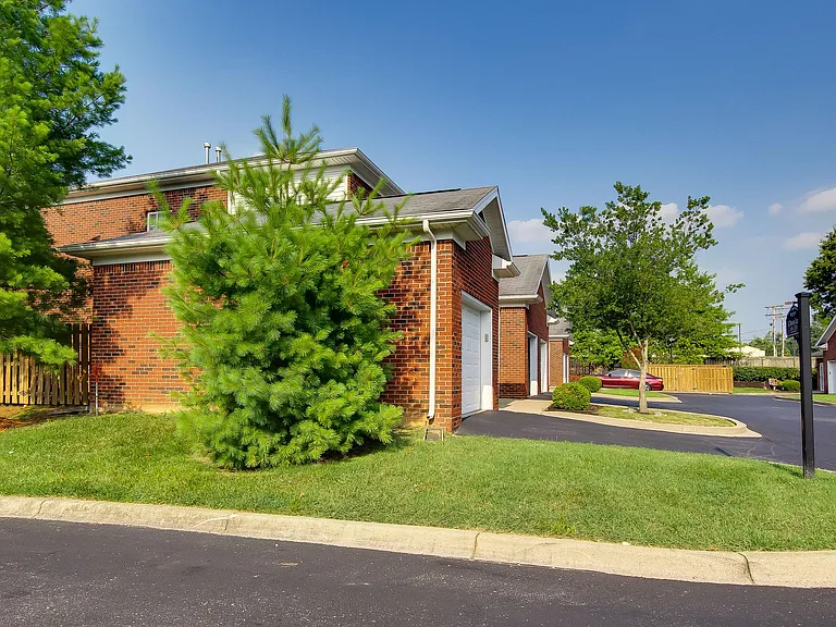 203 S Dorsey Ln #203 — Photo 28