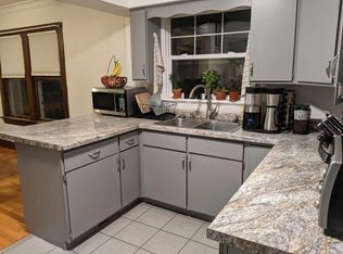 2102 Oakridge Ave, Madison, WI 53704