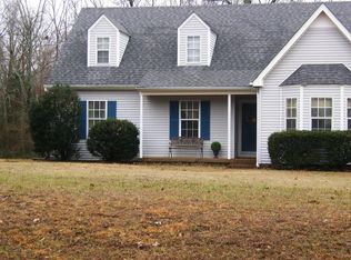 1001 Robert Ct, Dickson, TN 37055