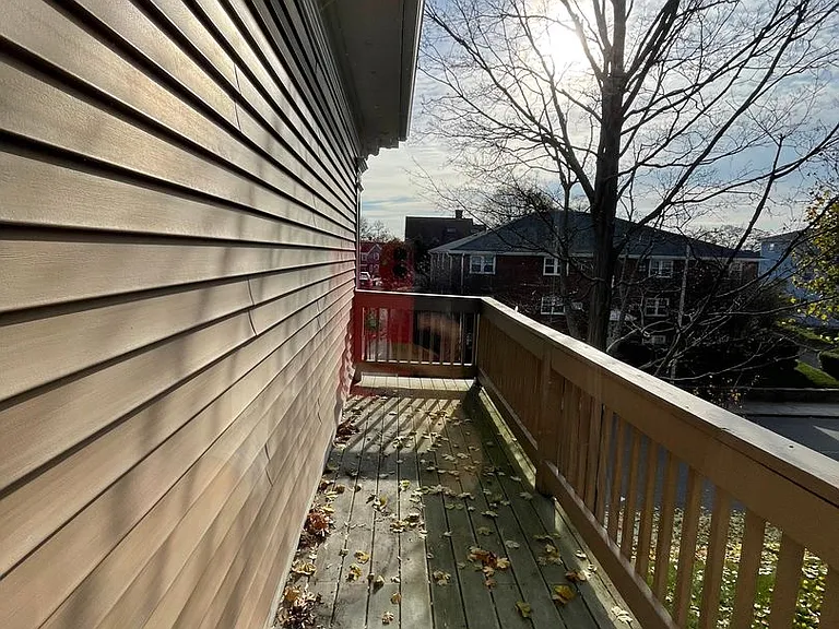 37 Railroad Ave — Photo 9