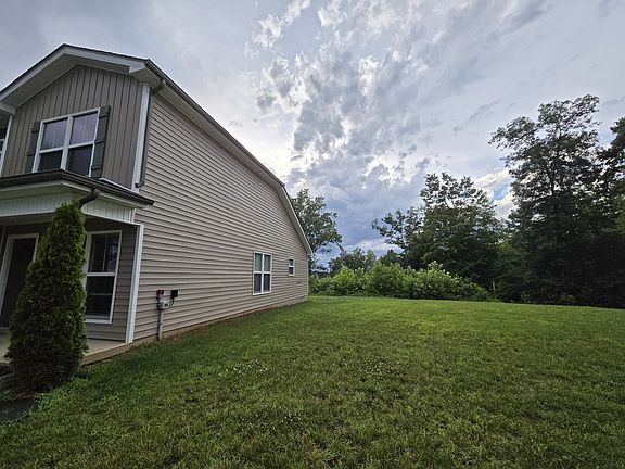 3rd image of 1176 Cottonwood Dr