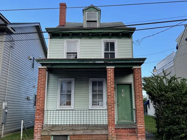 161 E 2nd St, New Castle, DE 19720