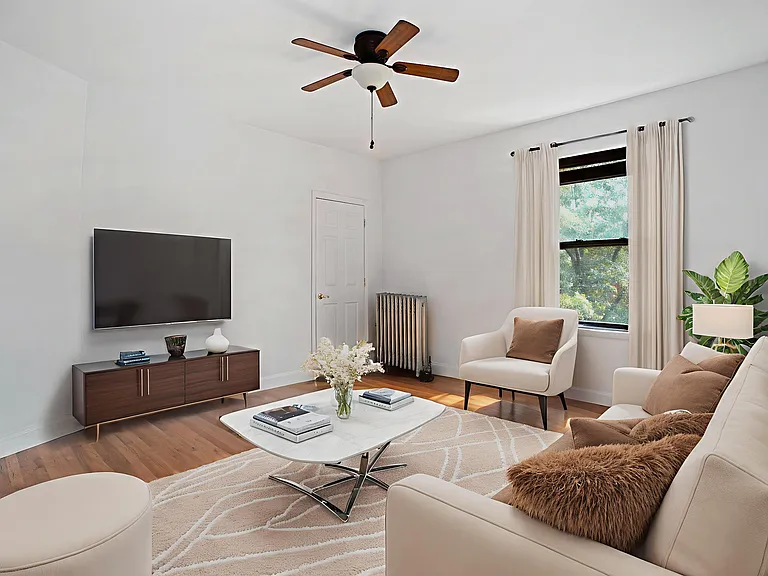 203 Baltic St #D2 — Photo 1