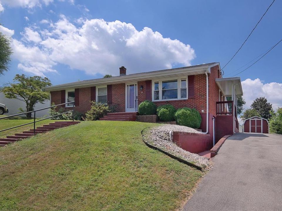 1st image of 64 Rosamae Dr