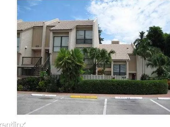 705 Bridgewood Dr, Boca Raton, FL 33434