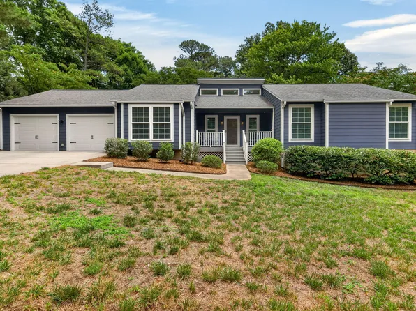 8108 Calais Ct, Raleigh, NC 27613