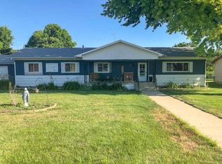 1111 5th St, Alma, NE 68920