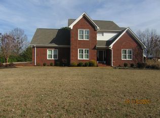 112 Forest Gate Cir, Ripley, MS 38663