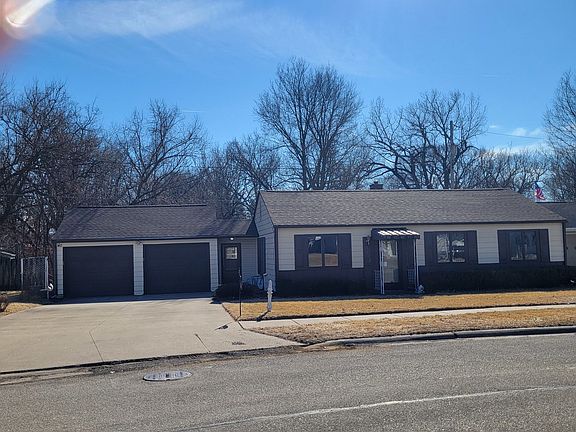 2nd image of 3618 15th Avenue Ct