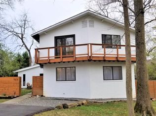 7516 Arden Rd, Cabin John, MD 20818