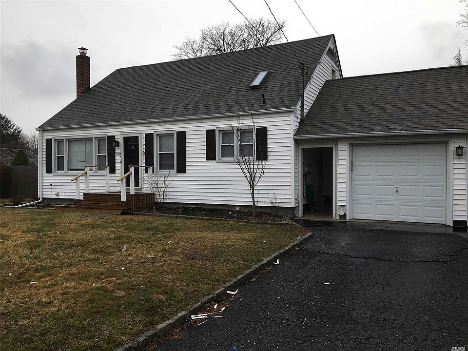 1st image of 80 E Lakewood St