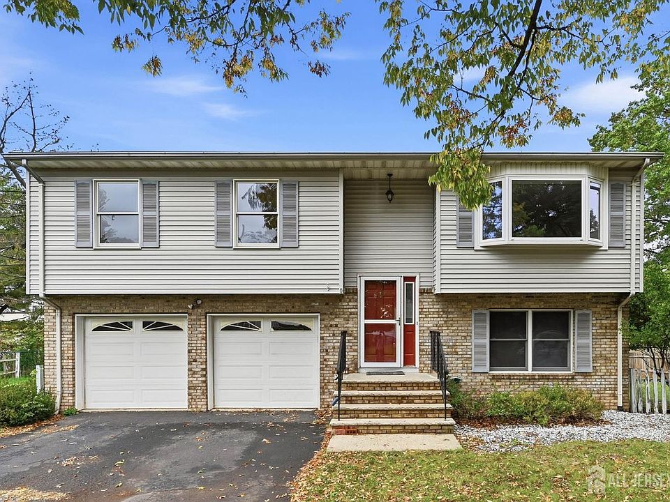 1st image of 9 Rutherford Ct