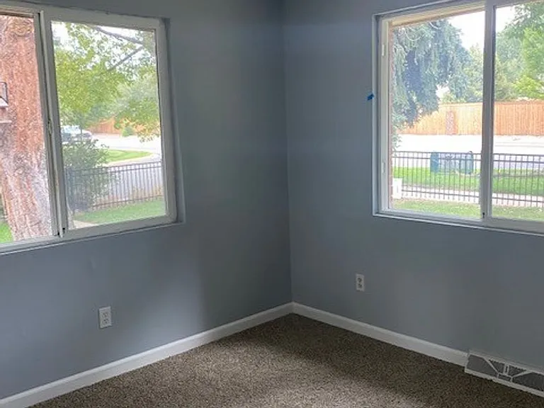 405 Pace St — Photo 16