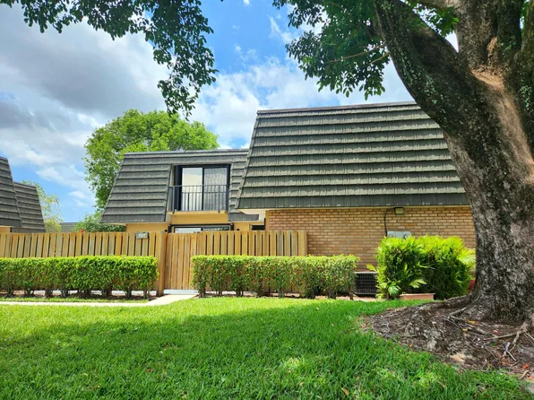 908 9th Way, West Palm Beach, FL 33407
