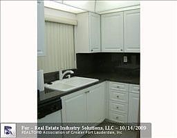2nd image of 9491 Evergreen Pl APT 103