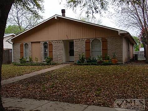 2nd image of 2413 Denmark Dr