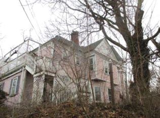 1141 River Rd, New Milford, NJ 07646