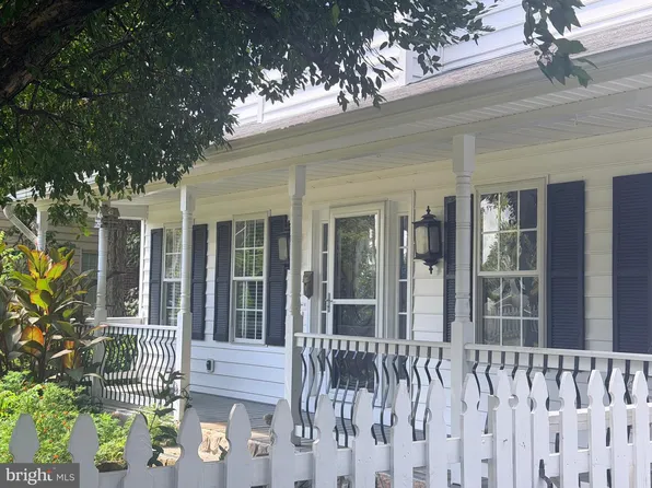 3227 Cavalry Ridge Ct, Fredericksburg, VA 22408
