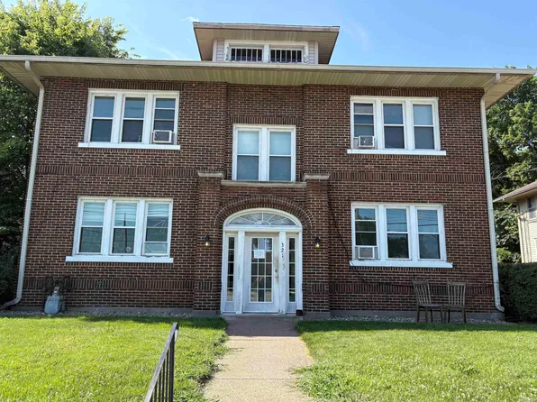 321 W 4th St, Mishawaka, IN 46544