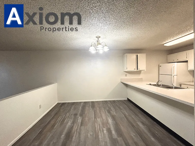 2128 Marigold St #6 — Photo 9