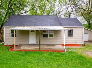 19 E Titus Ave, Des Moines, IA 50315