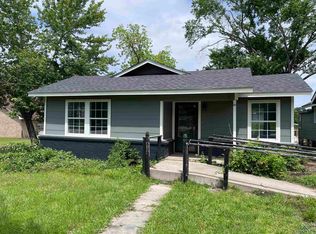 402 N Saint Mary St, Carthage, TX 75633