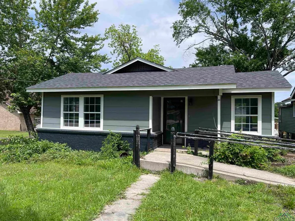 402 N Saint Mary St, Carthage, TX 75633