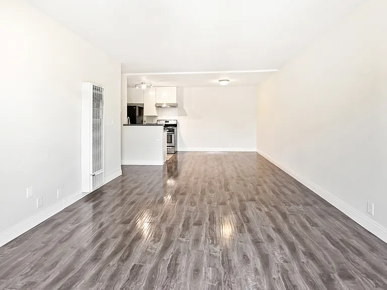 5161 Riverton Ave #107 — Photo 8
