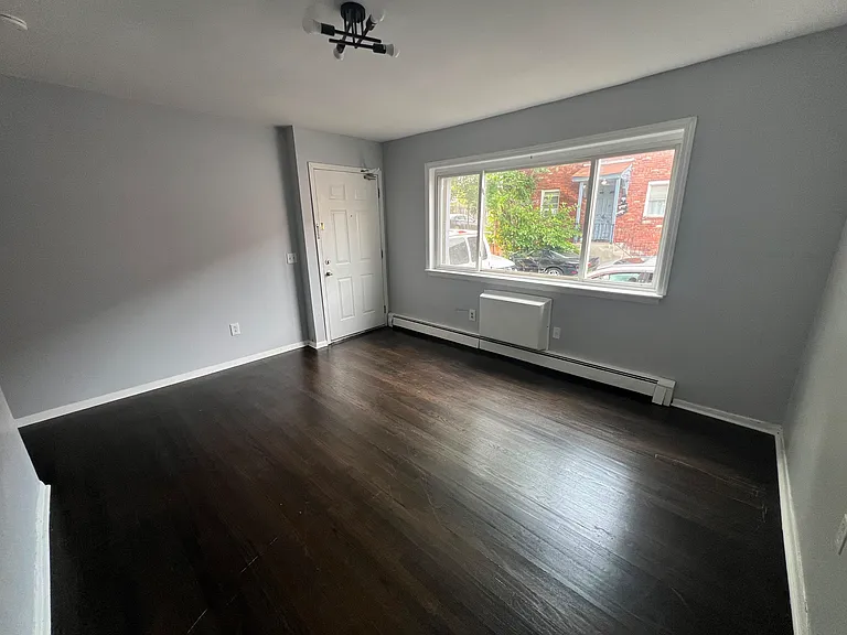 124 Oak St #3A — Photo 10