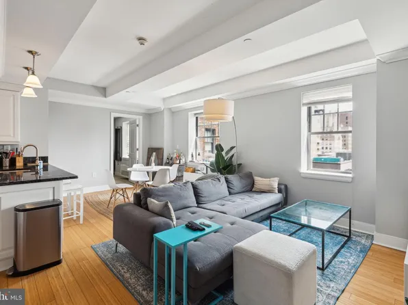 1701 Locust St Unit 1805, Philadelphia, PA 19103