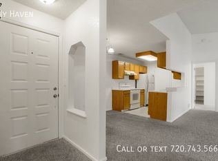 8045 W Eastman Pl APT 204, Lakewood, CO 80227