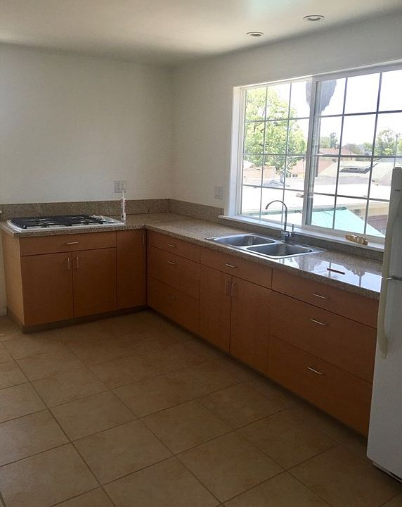 1st image of 3433 La Clede Ave