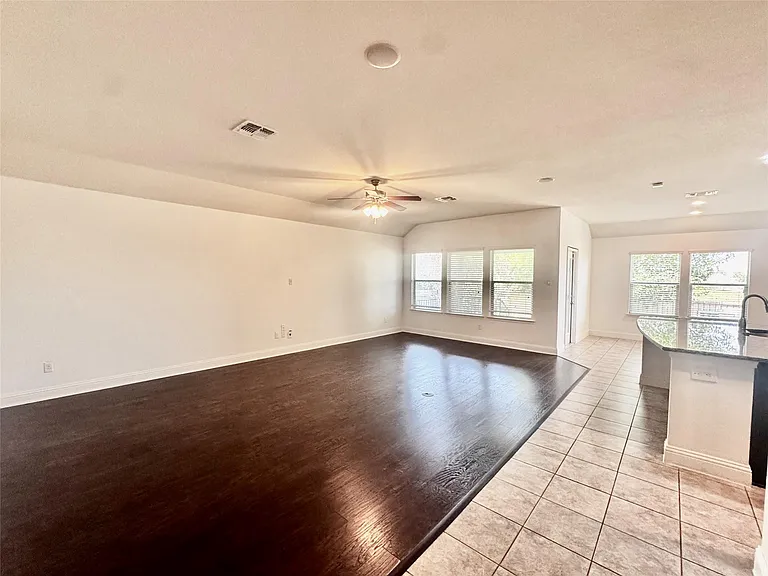 3032 Angelina Ct — Photo 4