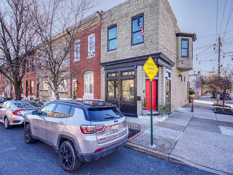 36 N Ellwood Ave — Photo 3