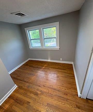 4th image of 1006 S Glenwood Ave