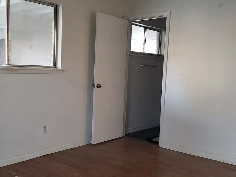 Entry to primary bathroom