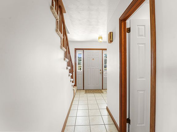 4th image of 1151 Reynolds Rd