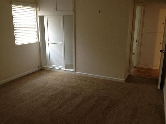 3rd image of 1201 Rushden Dr