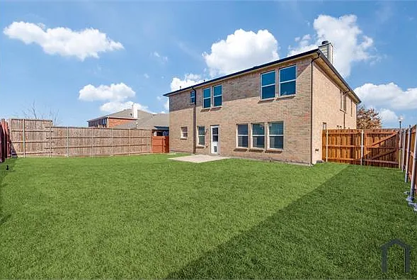 1600 Lionheart Dr — Photo 25