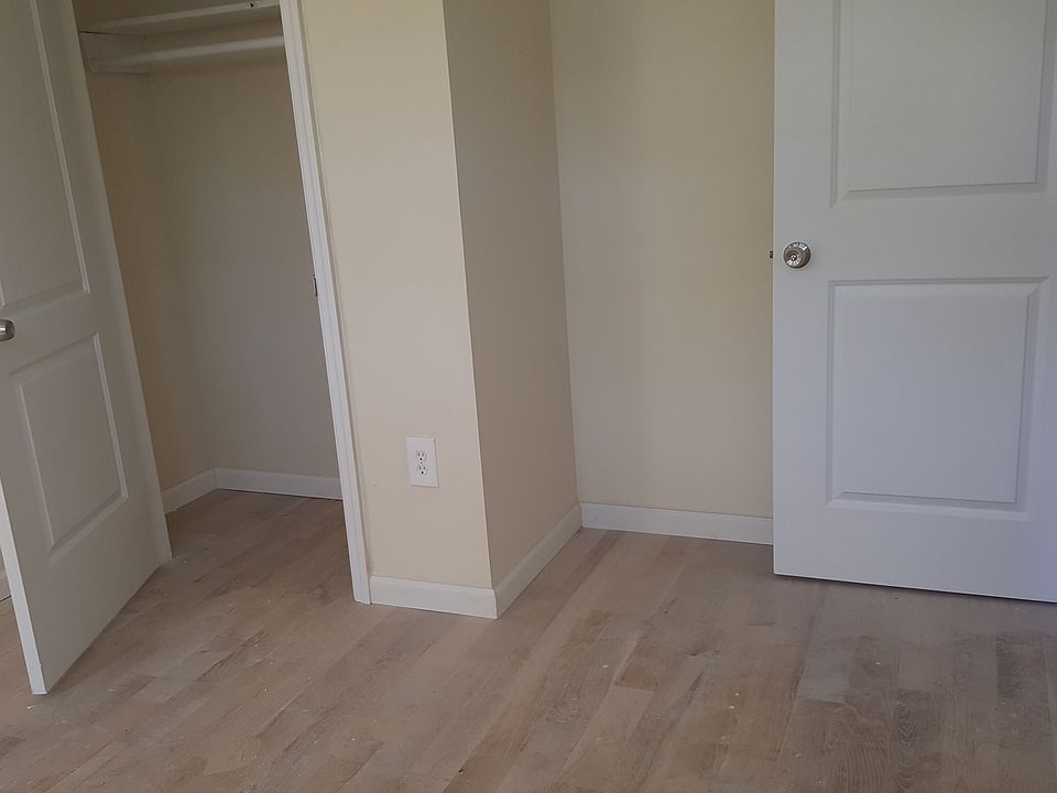 2nd image of 190A-19 118 Ave
