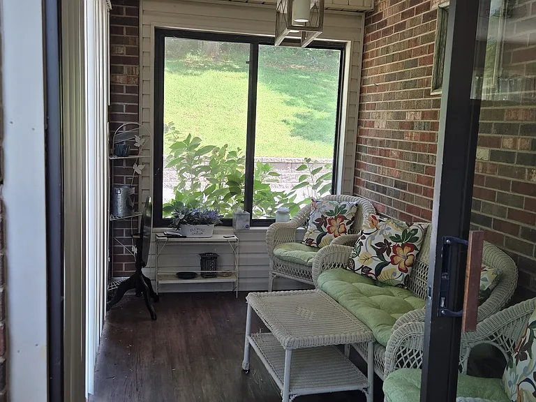 Ridgecrest Rd — Photo 8