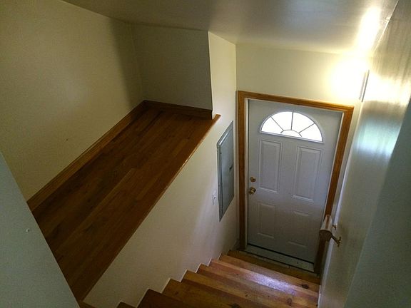 5th image of 311 Catalpa Dr #2