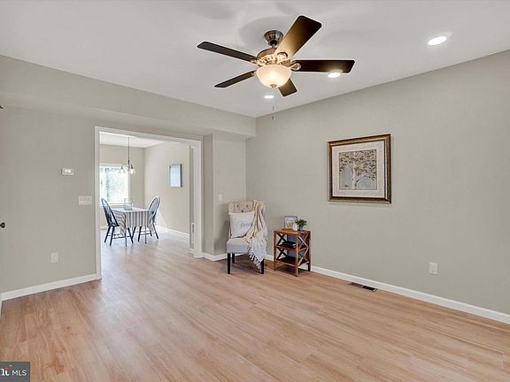 3rd image of 108 N Hartman St