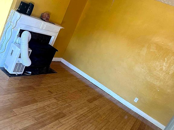 3rd image of 72 S Ohio Ave APT 1