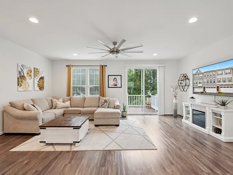 9154 Wyche Knoll Ln — Photo 8