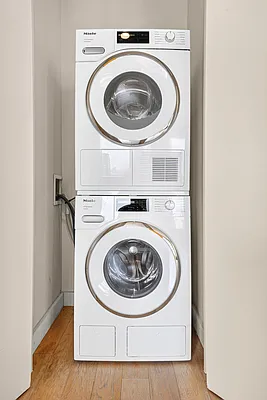 Laundry, photo 1
