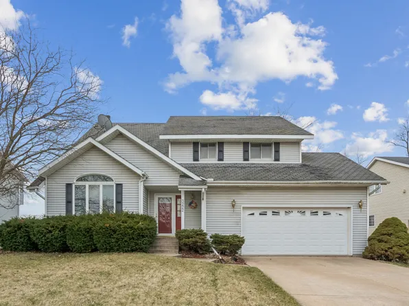 3222 Tower Ct, Clinton, IA 52732