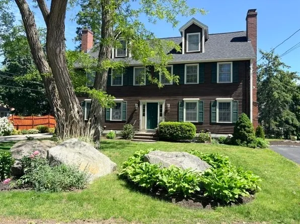 1-1B Greystone Ln, Rockport, MA 01966